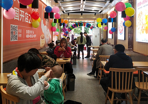 熱烈祝賀湖北咸寧如意餛飩嘉魚客運站店盛大開業(yè)！