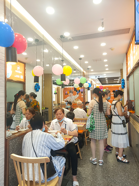 熱烈祝賀湖北武漢如意餛飩新崇光時尚廣場店盛大開業！